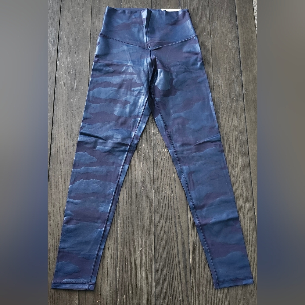 NWT Offline By Aerie Blue Camo Camoflauge Leggings Women's Size Medium
